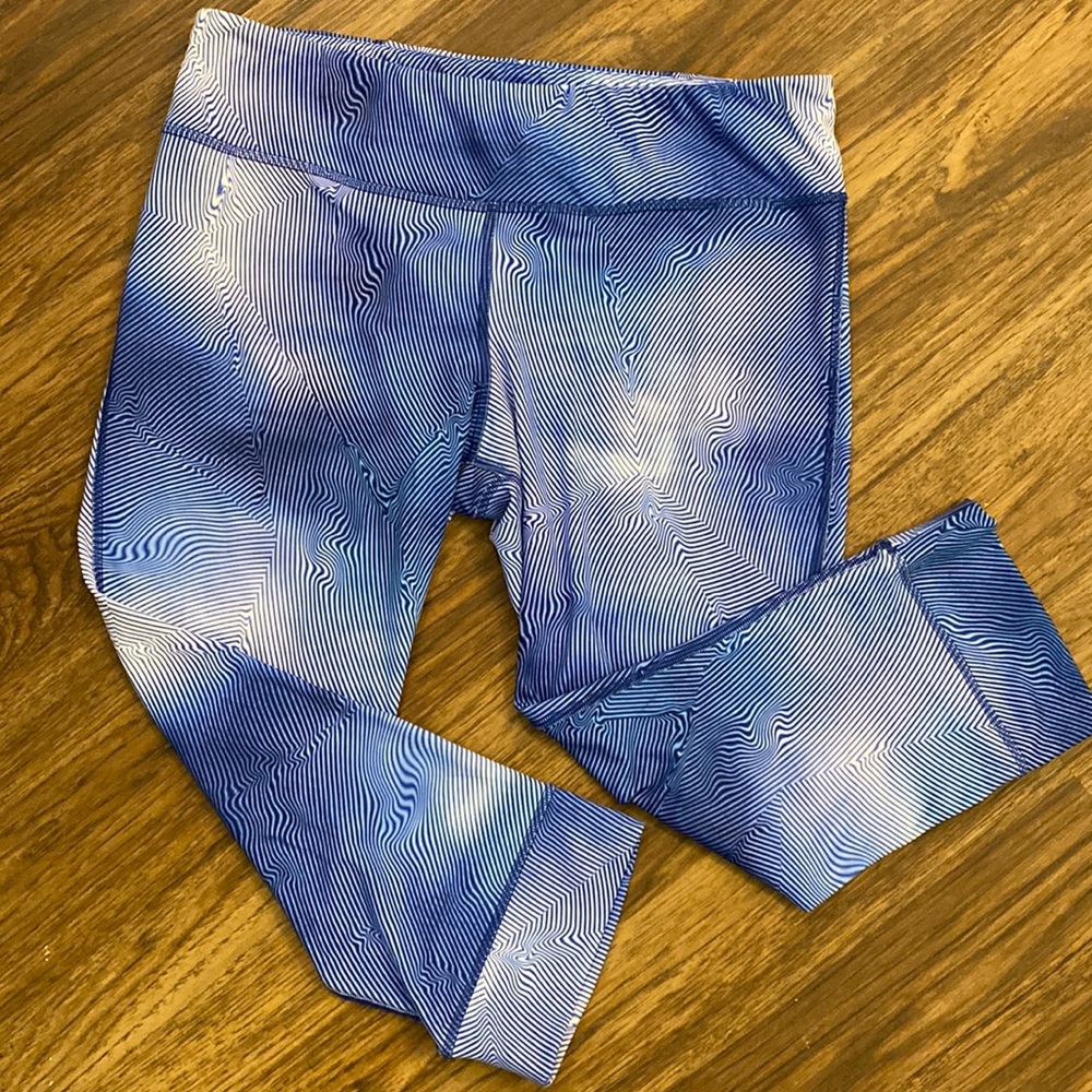 REEBOK CAPRI LEGGINGS - XL